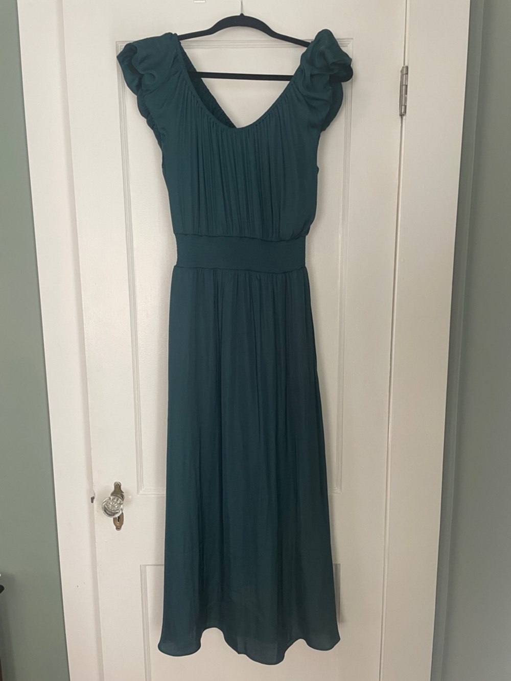 Banana Republic Factory Emerald Green Maxi Dress with Ruffle Sleeves
